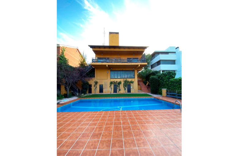 Вилла в Кастельдефельсе, Испания, 371 м² - фото 7