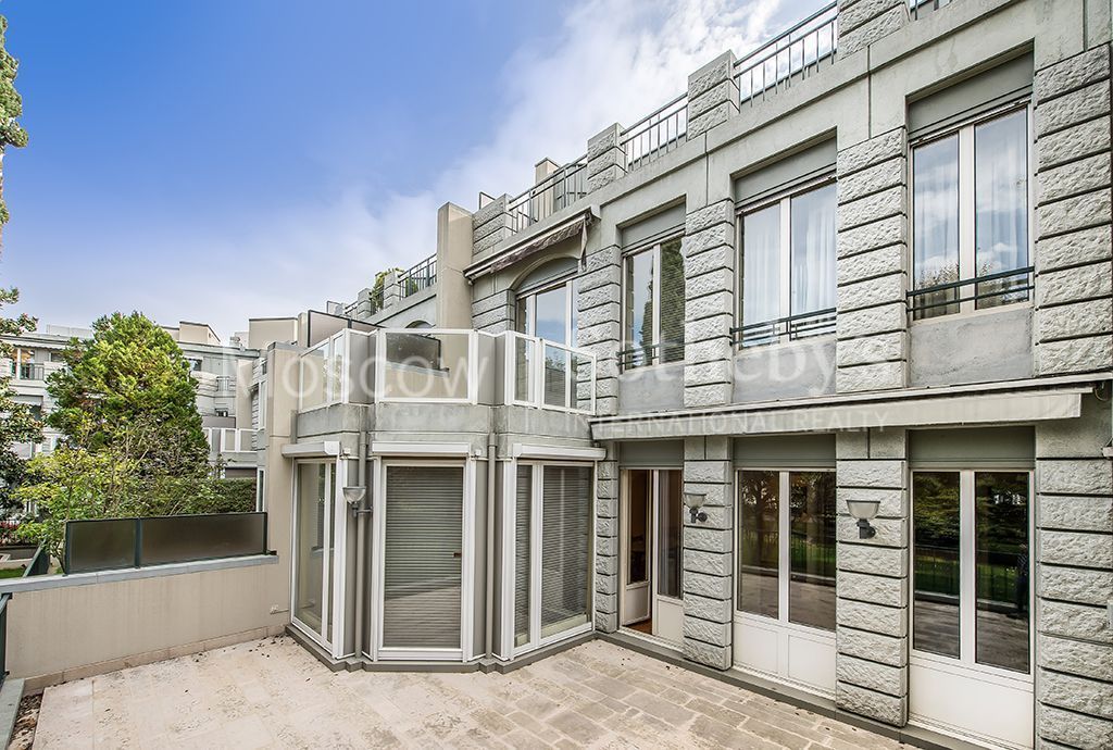 Таунхаус в Женеве, Швейцария, 400 м² - фото 1