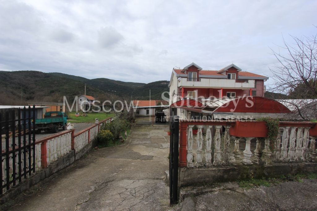 Дом в Радановичах, Черногория, 800 м2 - фото 1