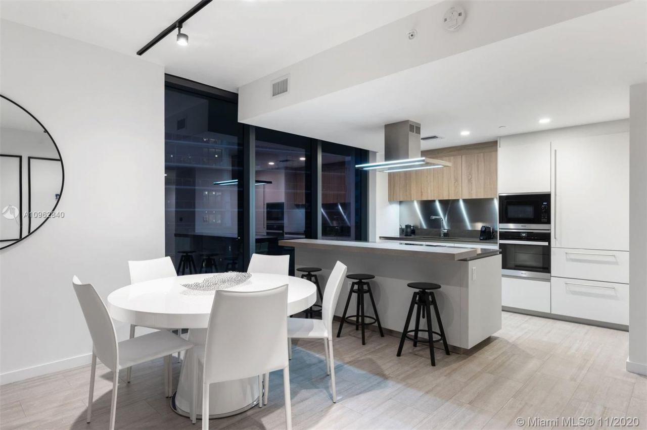 Квартира в Майами, США, 120 м² - фото 15