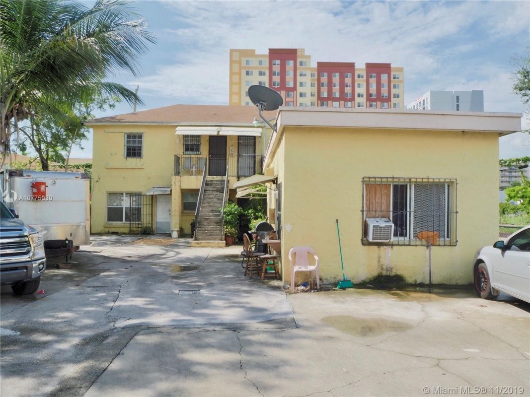 Инвестиционный проект в Майами, США, 346 м² - фото 1