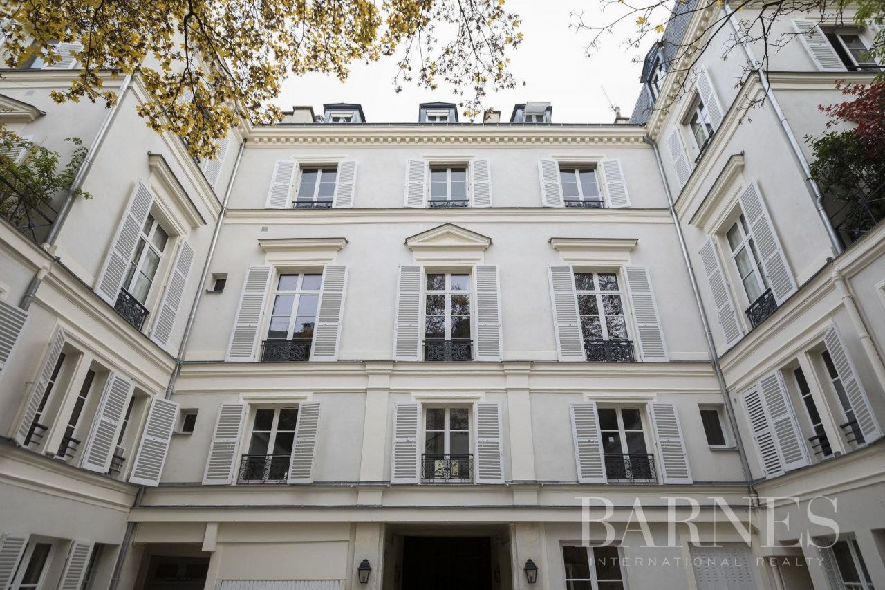 Квартира в 7-ом районе Парижа, Франция, 93 м2 - фото 1