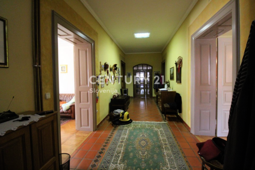 Отель, гостиница в Назарье, Словения, 350 м² - фото 12