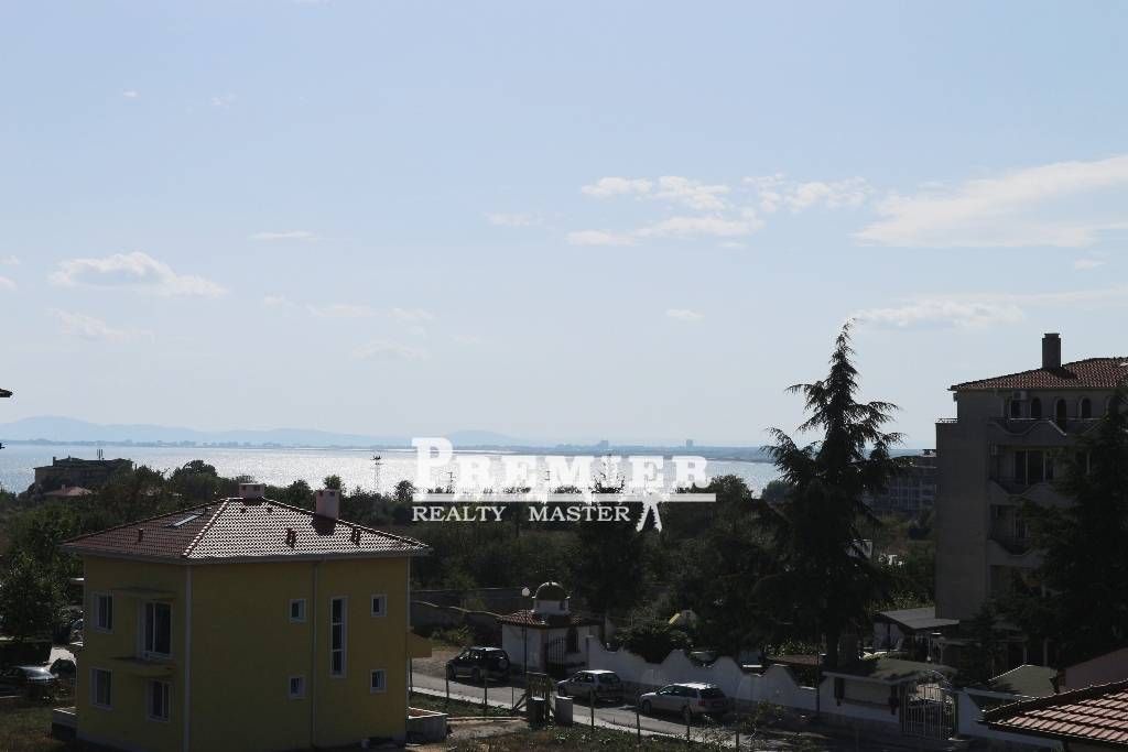 Квартира в Ахелое, Болгария, 81 м² - фото 1