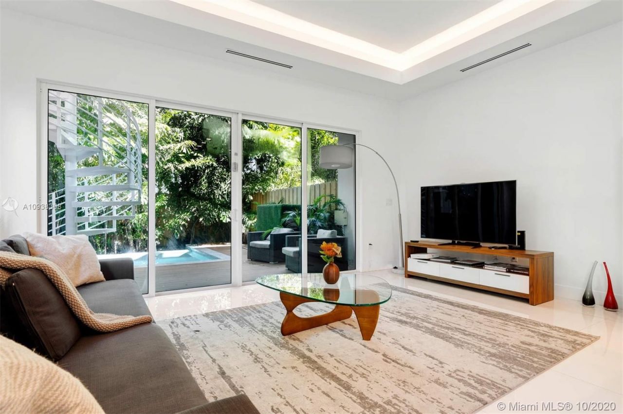 Таунхаус в Майами, США, 250 м² - фото 10