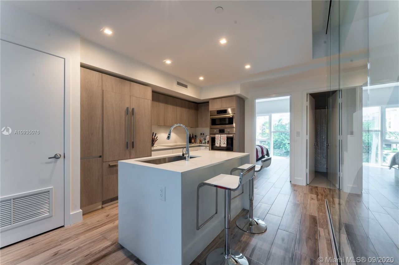 Таунхаус в Майами, США, 150 м² - фото 15