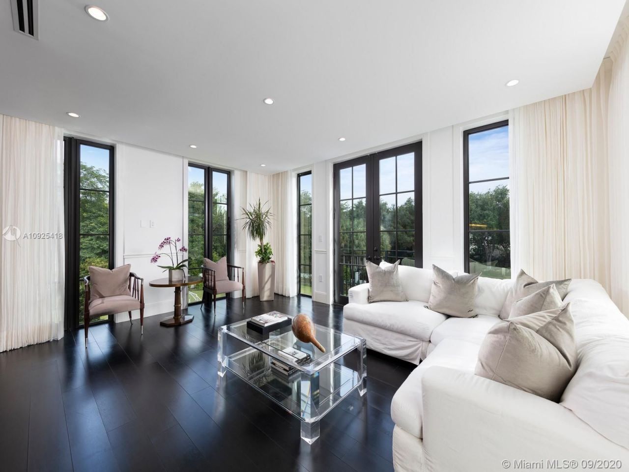 Вилла в Майами, США, 700 м² - фото 5