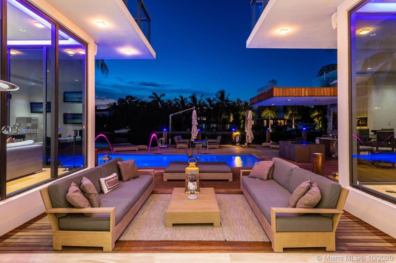 Вилла в Майами, США, 500 м² - фото 17