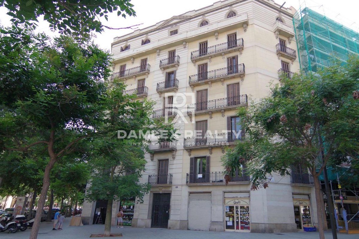 Коммерческая недвижимость в Барселоне, Испания, 2 709 м2 - фото 1