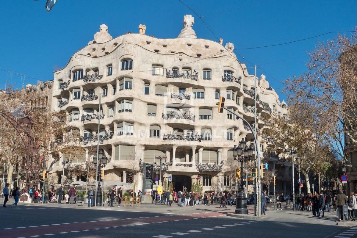 Магазин в Барселоне, Испания, 420 м2 - фото 1