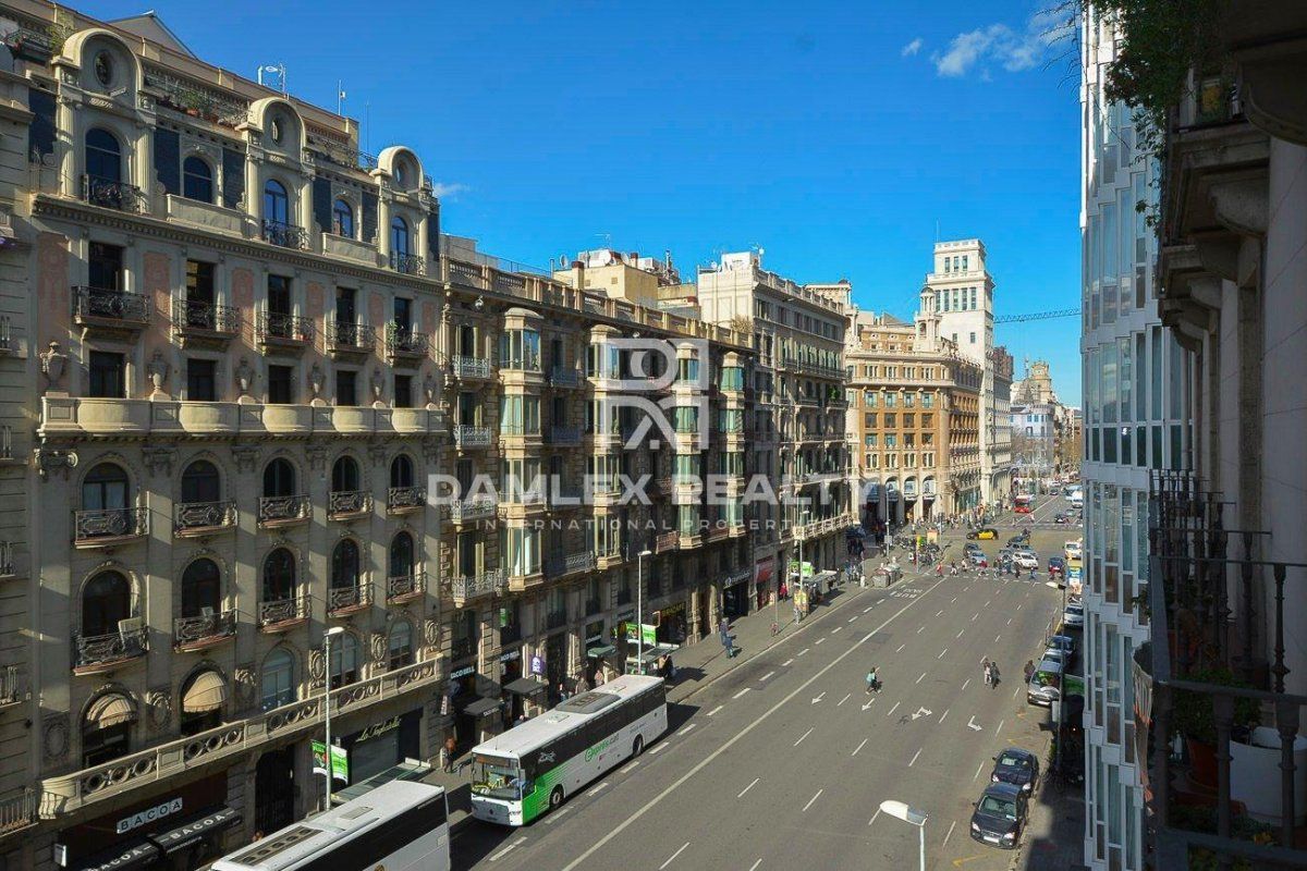 Квартира в Барселоне, Испания, 123 м2 - фото 1