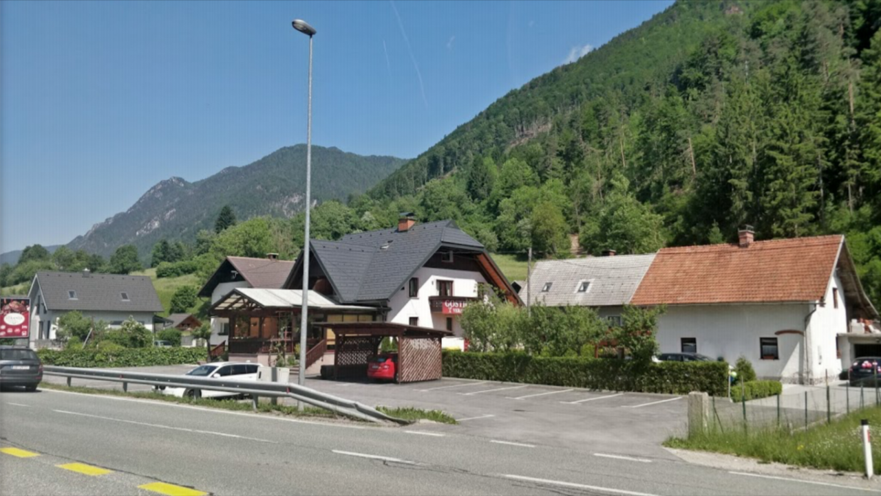 Отель, гостиница в Краньской Горе, Словения, 503 м2 - фото 1