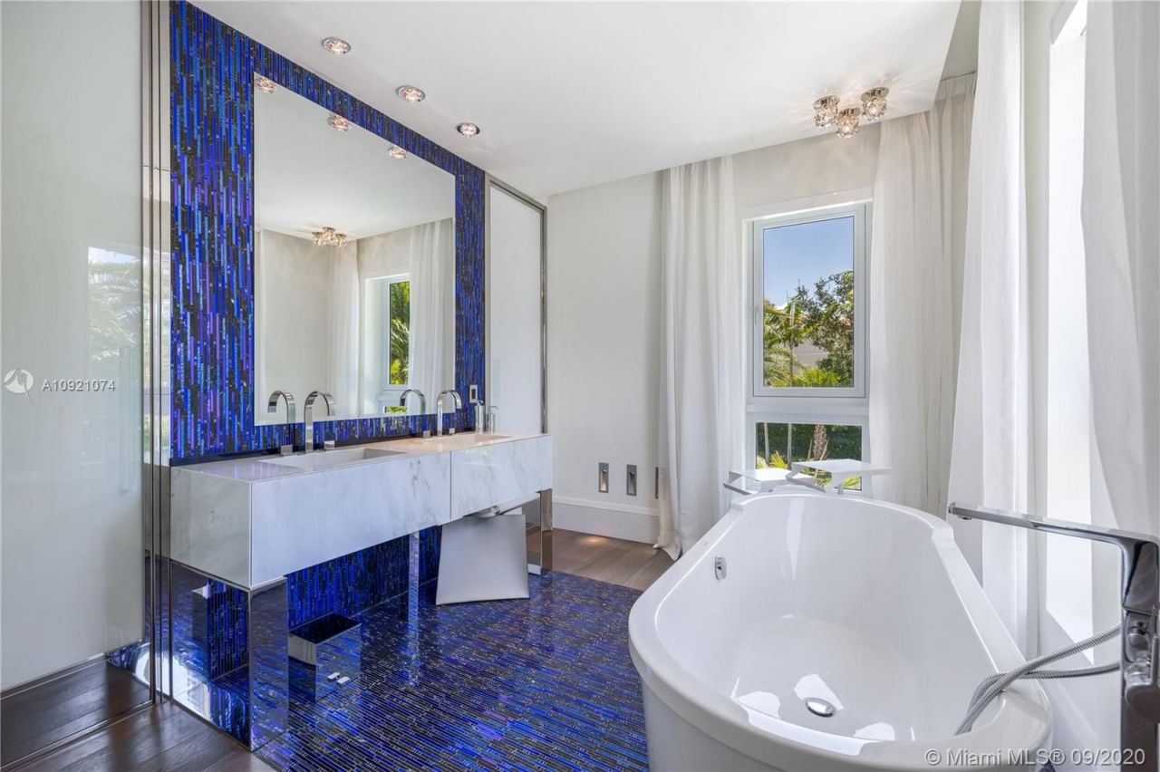 Вилла в Майами, США, 1 800 м² - фото 5