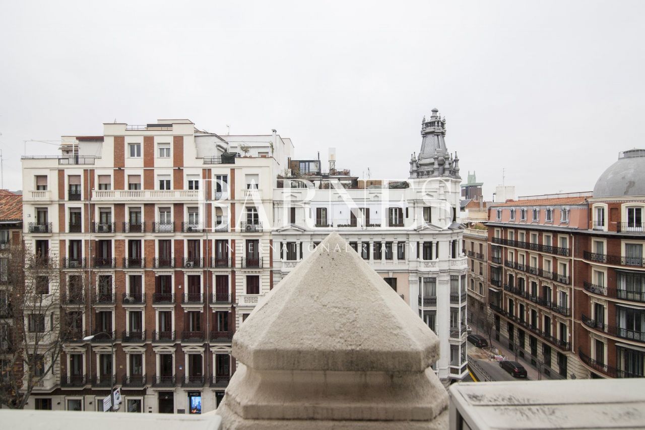 Квартира в Мадриде, Испания, 383 м2 - фото 1