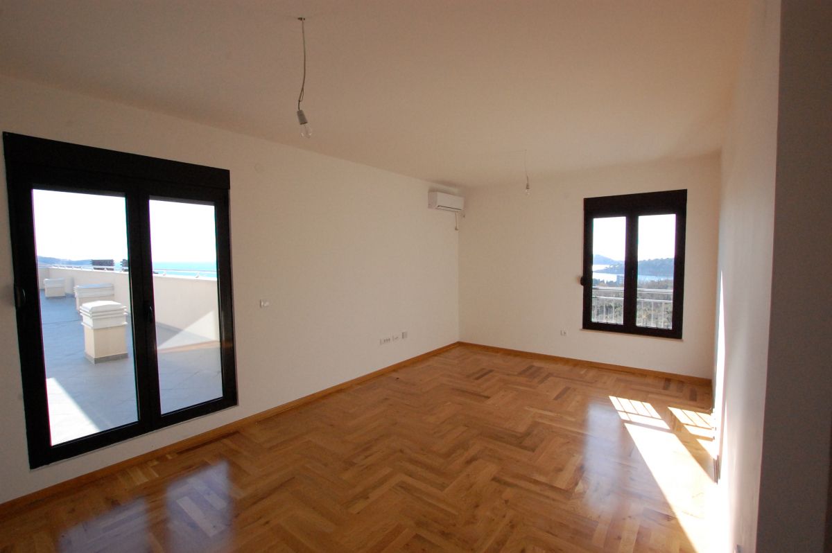 Квартира в Будве, Черногория, 154 м² - фото 3