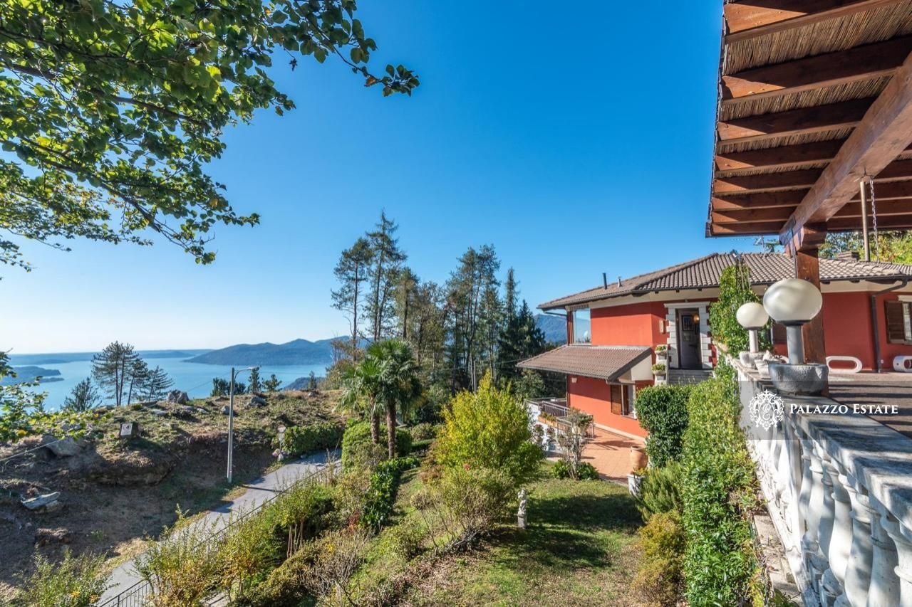 Вилла у озера Маджоре, Италия, 270 м² - фото 12