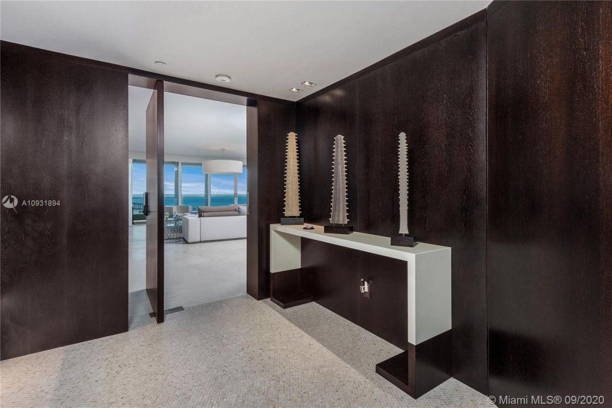 Квартира в Майами, США, 547 м² - фото 1