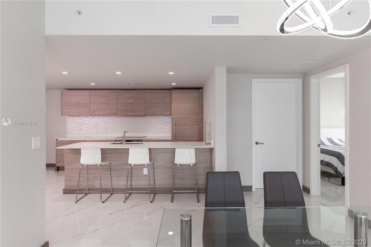 Квартира в Майами, США, 110 м² - фото 10