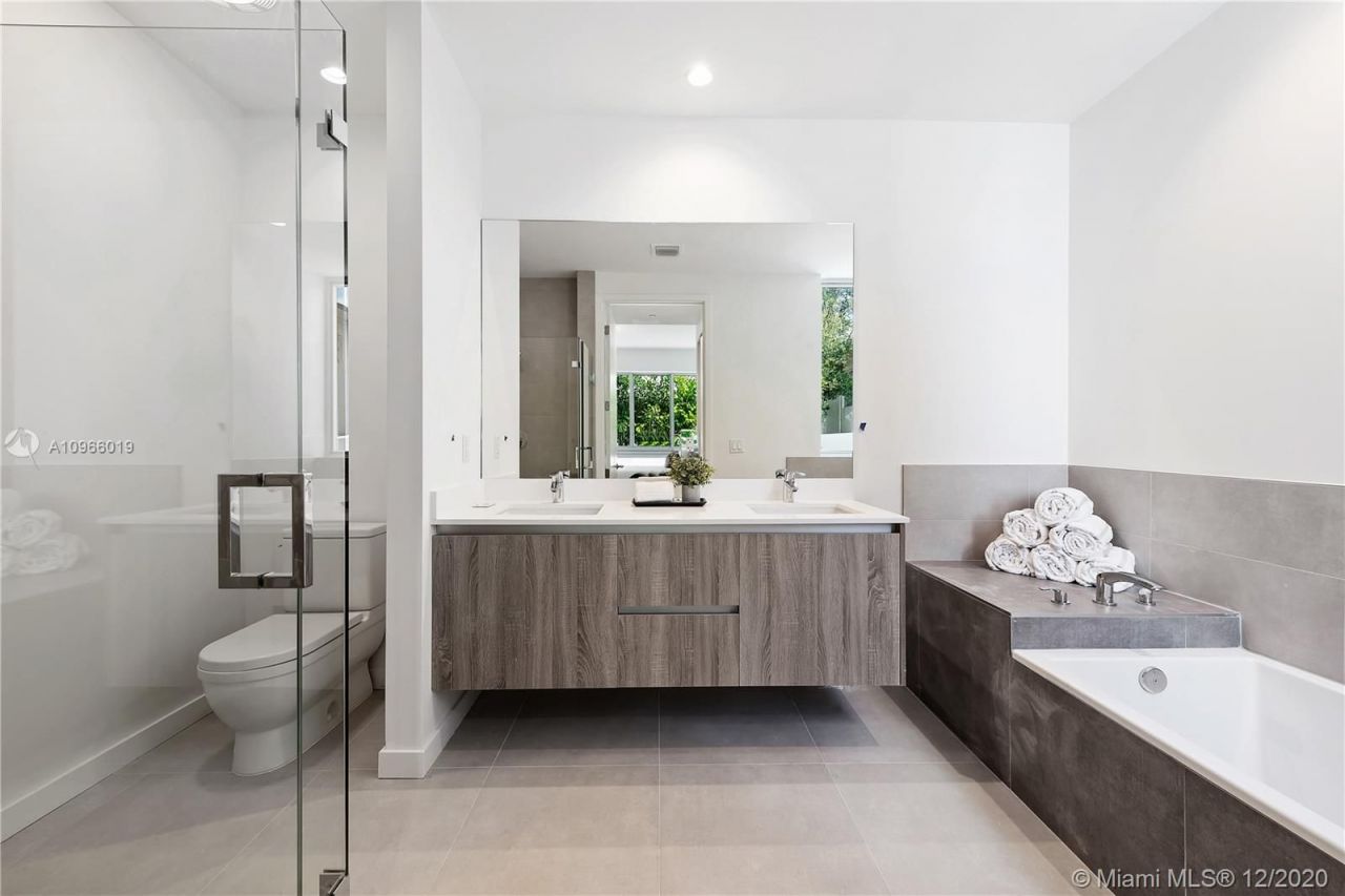 Квартира в Майами, США, 160 м² - фото 10