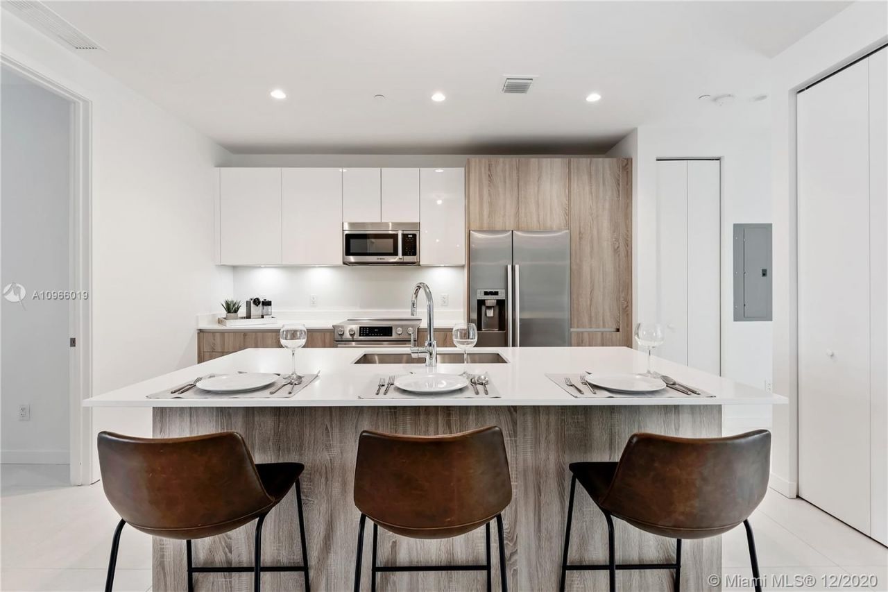 Квартира в Майами, США, 160 м² - фото 2