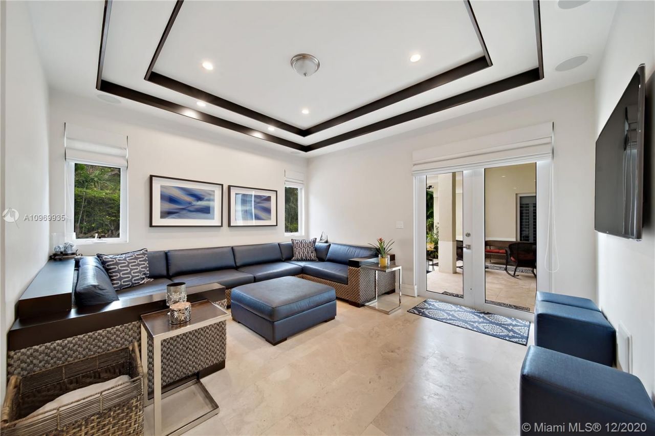 Поместье в Майами, США, 450 м² - фото 12