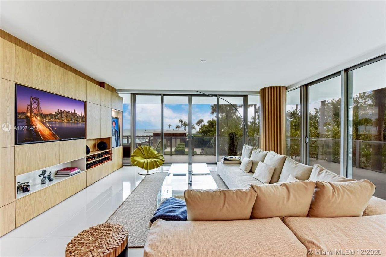 Квартира в Майами, США, 220 м² - фото 2