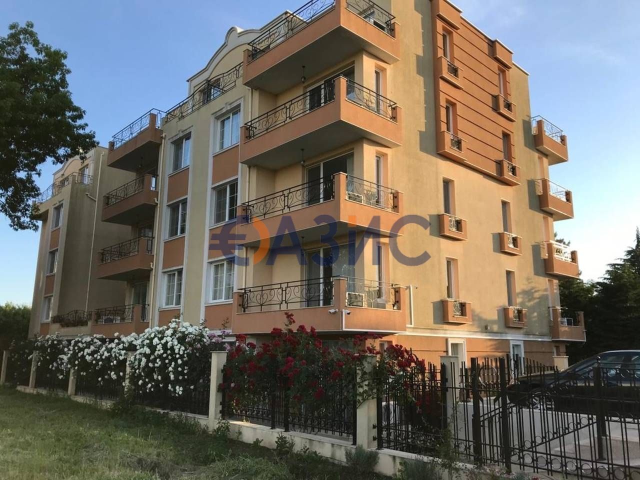 Апартаменты в Поморие, Болгария, 57.3 м2 - фото 1