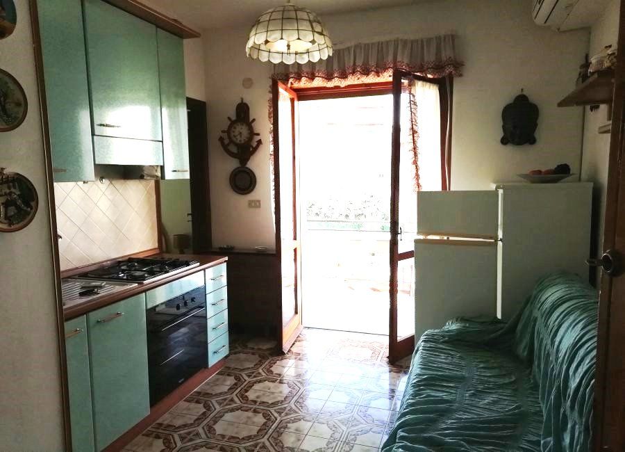 Квартира в Скалее, Италия, 40 м2 - фото 1
