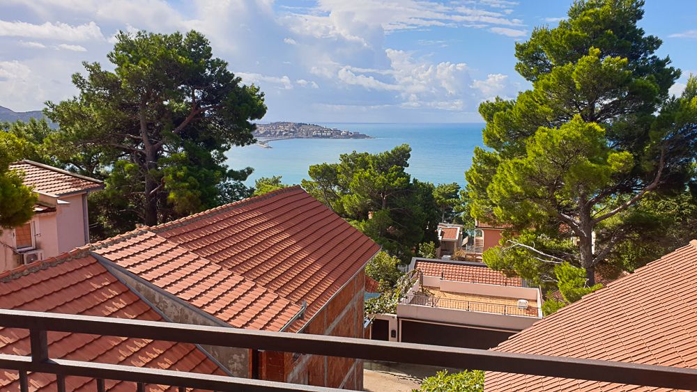 Дом в Баре, Черногория, 300 м² - фото 2