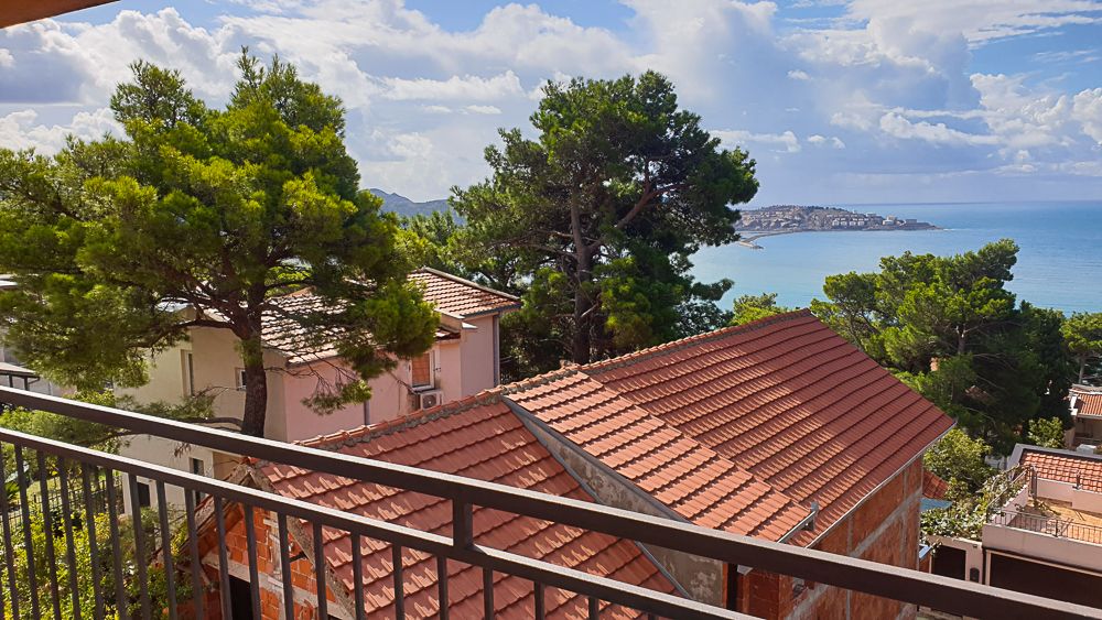 Дом в Баре, Черногория, 300 м² - фото 3