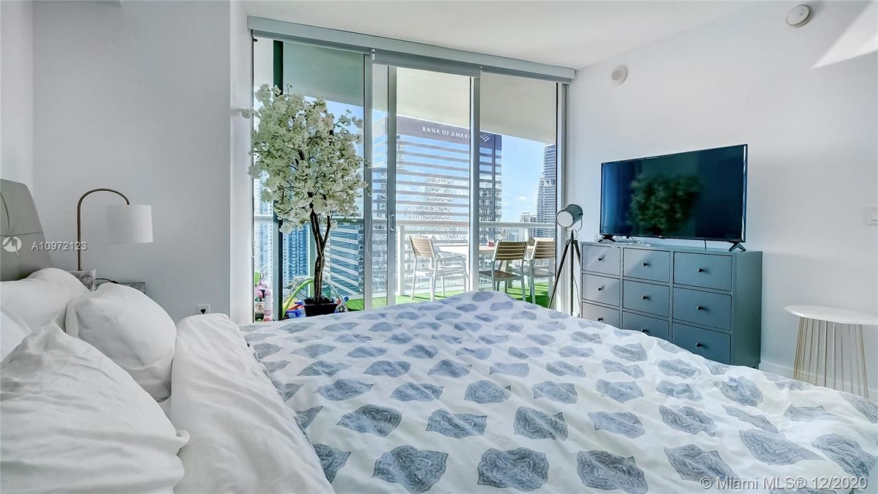 Квартира в Майами, США, 140 м² - фото 10