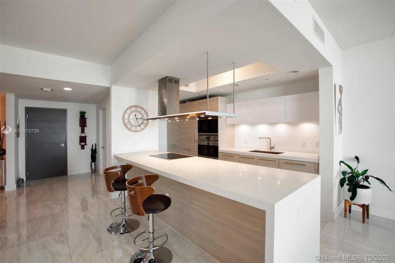 Квартира в Майами, США, 200 м² - фото 12