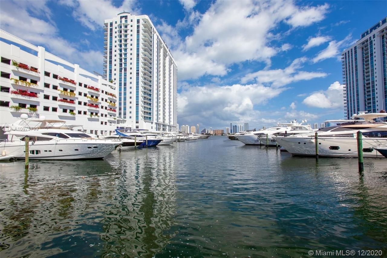 Квартира в Майами, США, 200 м² - фото 13