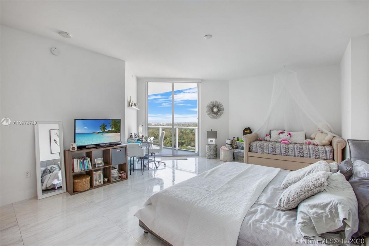 Квартира в Майами, США, 200 м² - фото 8