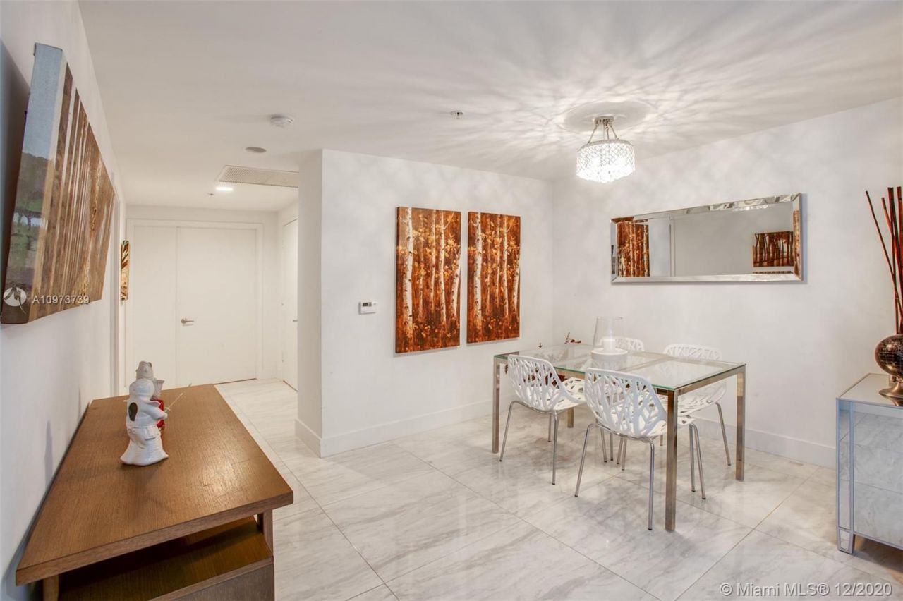 Квартира в Майами, США, 200 м² - фото 9