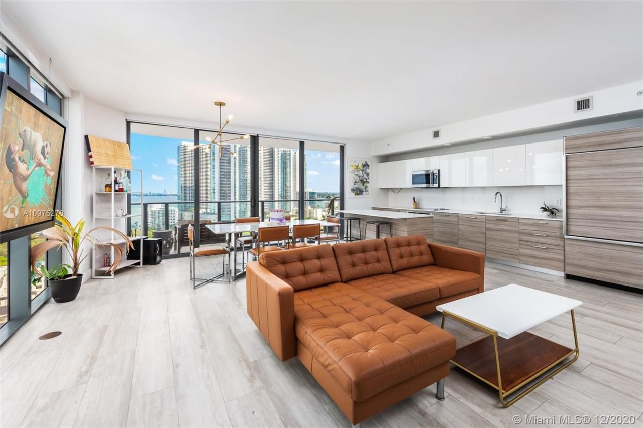 Квартира в Майами, США, 130 м² - фото 2