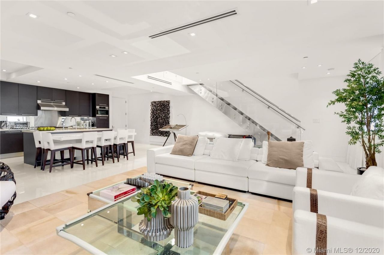 Квартира в Майами, США, 130 м² - фото 2