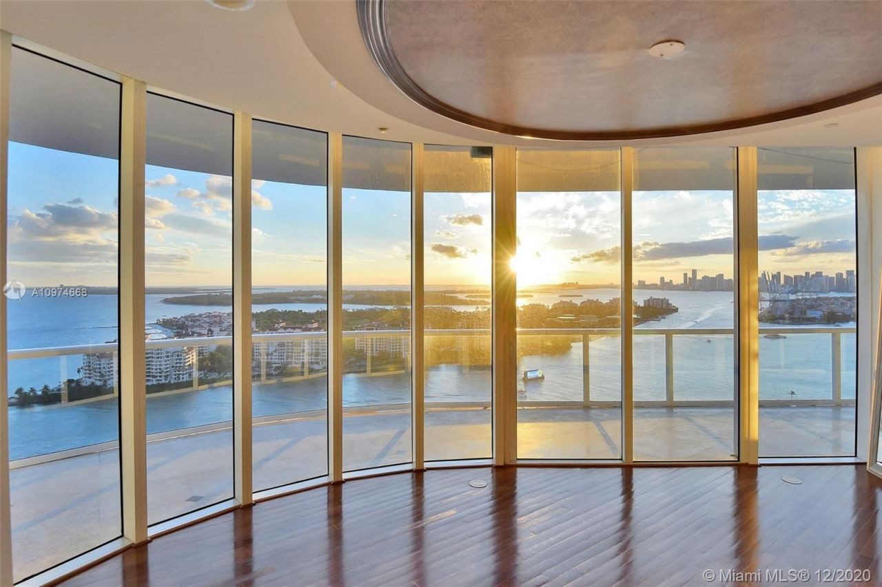 Квартира в Майами, США, 450 м² - фото 2