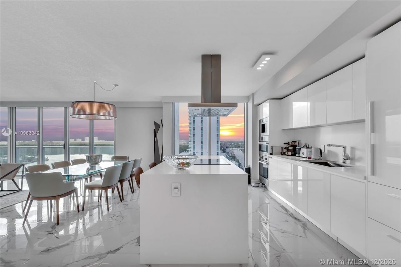 Квартира в Майами, США, 170 м² - фото 14