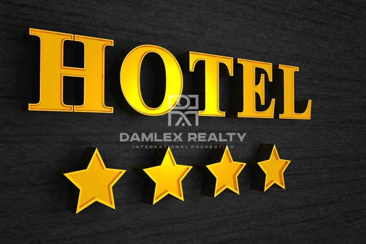 Отель, гостиница на Коста-Брава, Испания, 4 736 м2 - фото 1