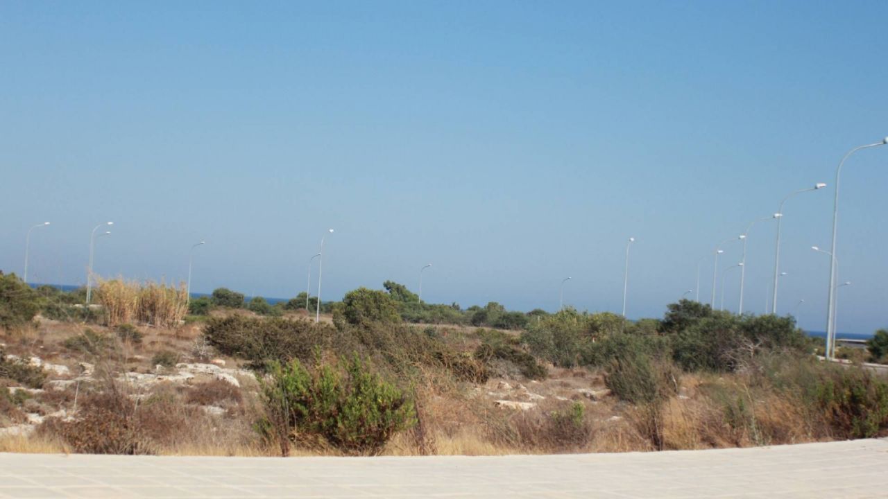 Земля в Протарасе, Кипр, 1 000 м2 - фото 1