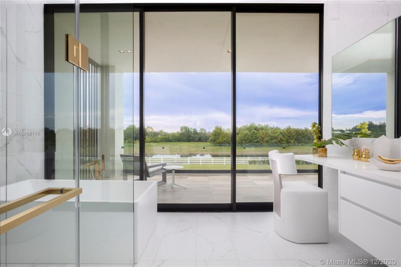 Вилла в Майами, США, 900 м² - фото 5