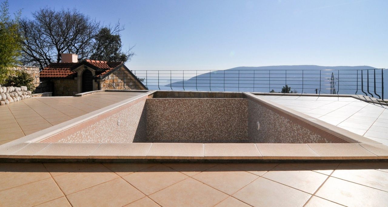 Вилла в Херцег-Нови, Черногория, 495 м² - фото 4