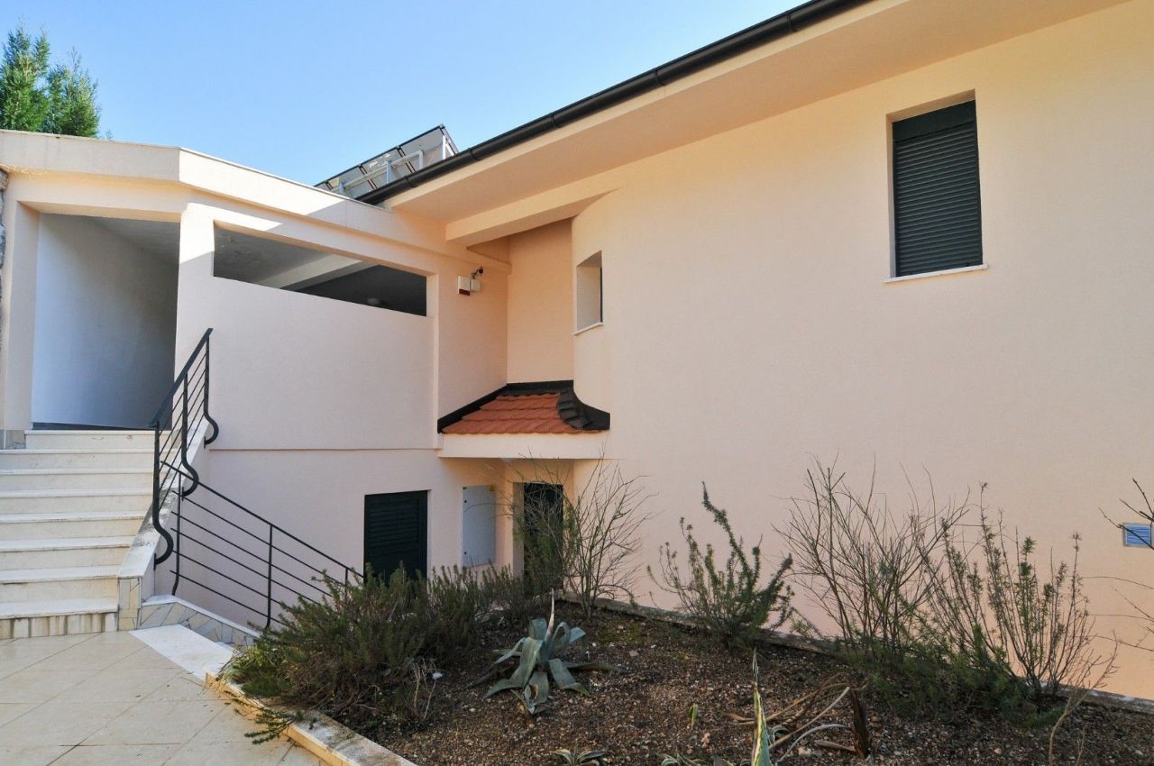 Вилла в Херцег-Нови, Черногория, 495 м² - фото 14