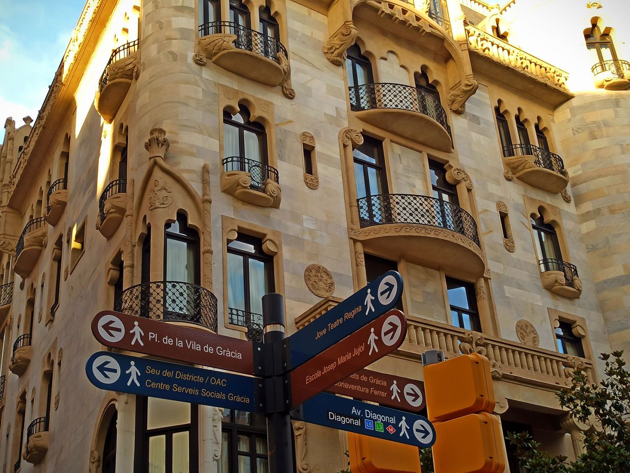 Отель, гостиница в Барселоне, Испания, 700 м2 - фото 1