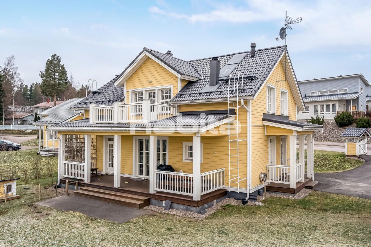 Дом в Мянтсяля, Финляндия, 178 м2 - фото 1