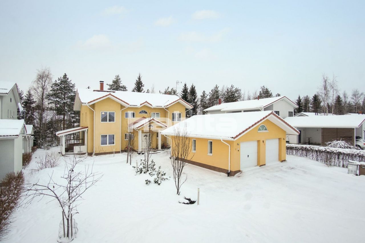 Дом в Оулу, Финляндия, 193 м2 - фото 1