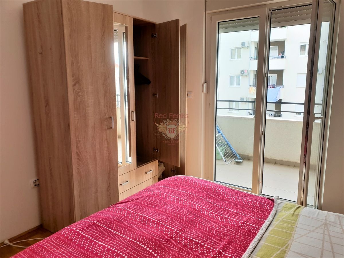 Квартира в Тивате, Черногория, 48 м2 - фото 1