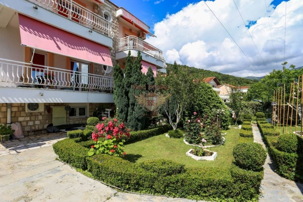 Дом в Херцег-Нови, Черногория, 159 м2 - фото 1