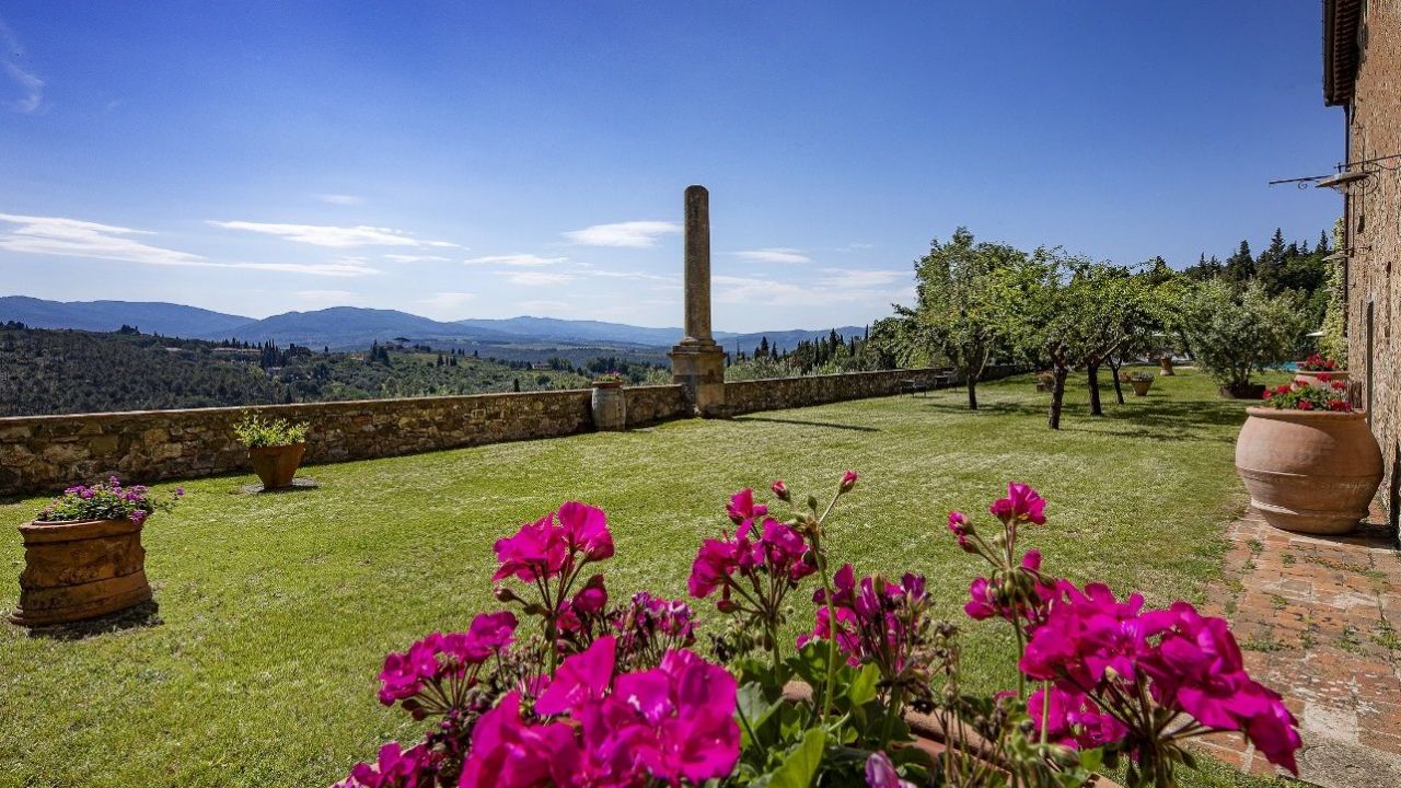 Поместье в Импрунете, Италия, 3 300 м² - фото 6